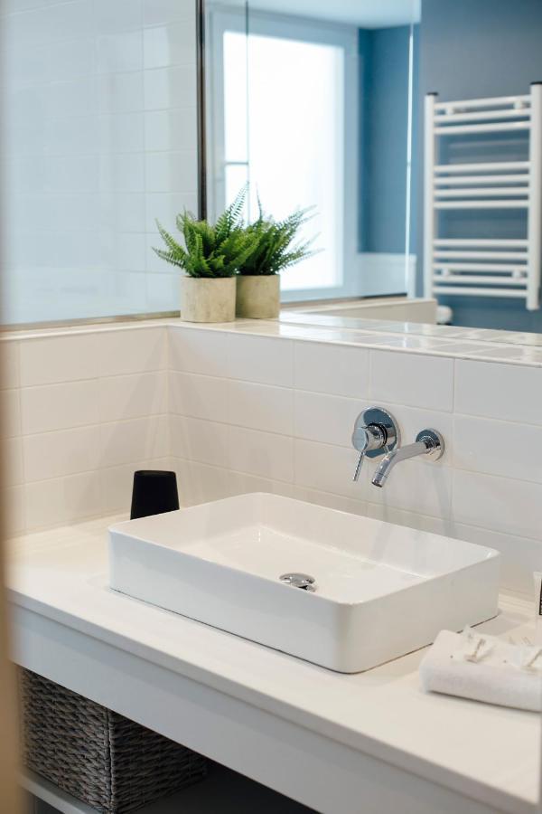 Modern And Luxury- 2Bd 2Bth- Socorro Apartment เซบีญา ภายนอก รูปภาพ