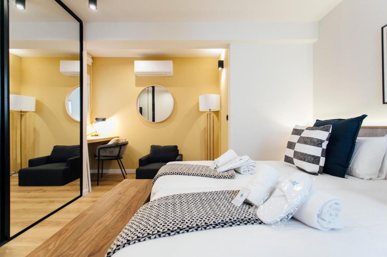 Modern And Luxury- 2Bd 2Bth- Socorro Apartment เซบีญา ภายนอก รูปภาพ